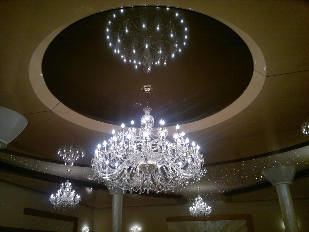 Hotel Diament - Zajazd U Przemka Zgierz Esterno foto